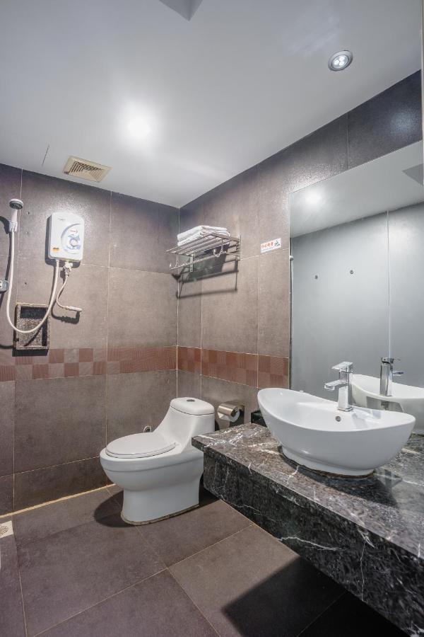 Euro Rich Hotel Melaka Экстерьер фото